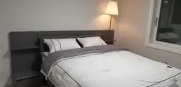 와...에이*, 시몬*, 템* 등 고가 브랜드와 견주어