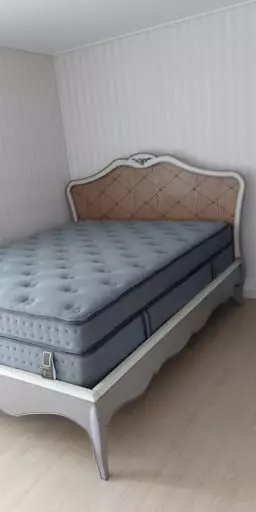 허리가 아파서 잠자리가 더욱더 힝들었는데 확실히 허리쪽