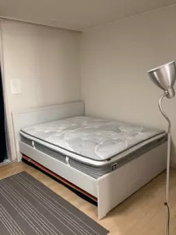 일단 허리도 안아프고 안정감있어요! 침대도 높아서 좋구