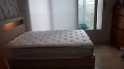 너무너무 만족합니다앙 가성비 짱! 프레임은 저는 더블사