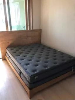 이사기념으로 오래 쓰시던 침대를 바꿔드리기로 해서,

