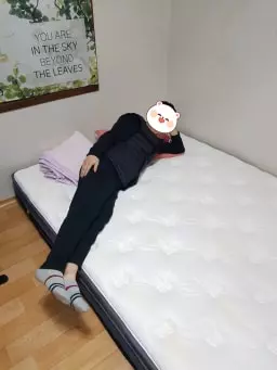 평생을 가볍고 버리기 쉬운 3단 접이식 스펀지매트를 써