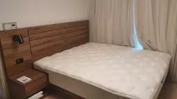 여러분 이 가격에 이 프레임 여기 말고 없는 것 같아요