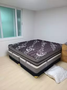 수면의 질을 중요하게 생각해서 여러 매장의 침대들을 비