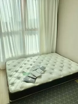 이사하면서 매트리스를 바꿔봤어요! 

이전에 사용했던 