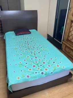 지난달에는 제 침대를 구매하고 너무 좋아서 어머니 침대