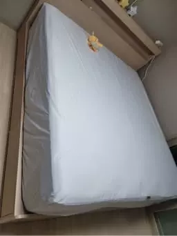이사하면서 침대를 바꿨어요.
제품은 G5 적당탄탄 브라
