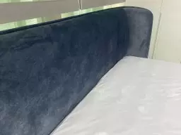 결혼 12년차 이제 신혼때 샀던 침대를 떠나보내고 새로