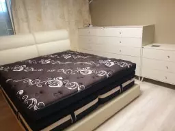 침대를 바꾸려고 찾던 중에 동생이 가성비가 좋으니 매장