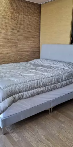 이사하면서 가구를 다 새로 사게 되면서
무엇보다 침대는