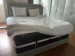 z8black 소문으로만 들었었습니다. 주변 사람들이 
