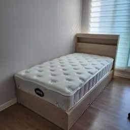처음에는 안방 침대를 바꿀 생각에 베스트슬립 광주 쇼룸