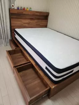 지인추천으로 쇼룸 매장 방문하여 여러 매트리스를. 편안