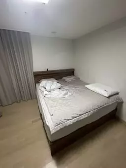 쇼룸에서 다 누워보고 가장 편한 모델로 구매했습니다
다
