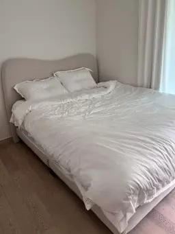집 분위기랑 어울리는 침대를 구매하려고 많이 알아보고 