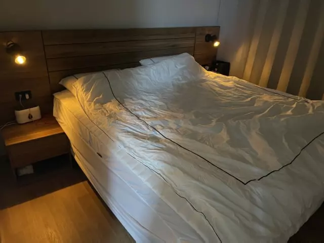 신혼가구로 호텔식 프레임을 꼭 하고싶었는데, 제가 원하