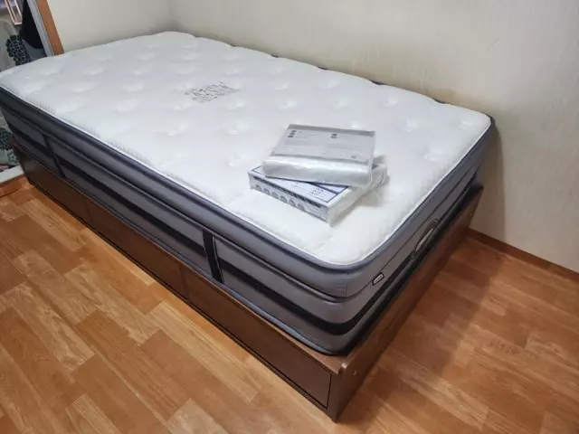일산 쇼룸에서 구경하고 구매하게 되었습니다
주문제작이라