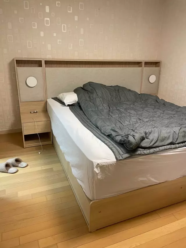 브랜드리스 모어피스21구매후기입니다~

​

3년전 베