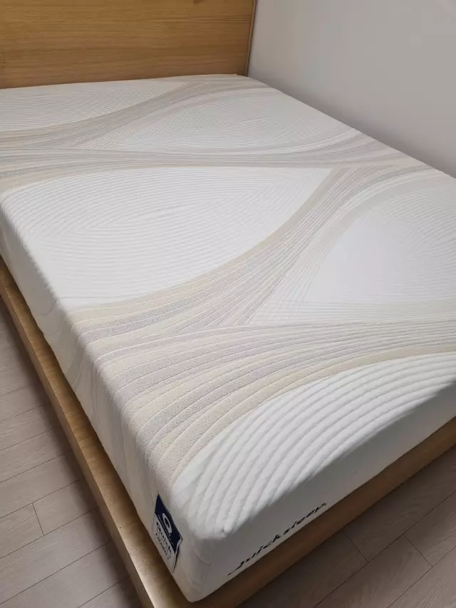 게스트룸으로 필요해서 두번째 주문했습니다 

오전에 일