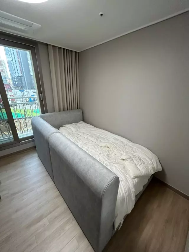 아이가 침대를 처음써봐서
가드 프레임과 함께 구입했습니