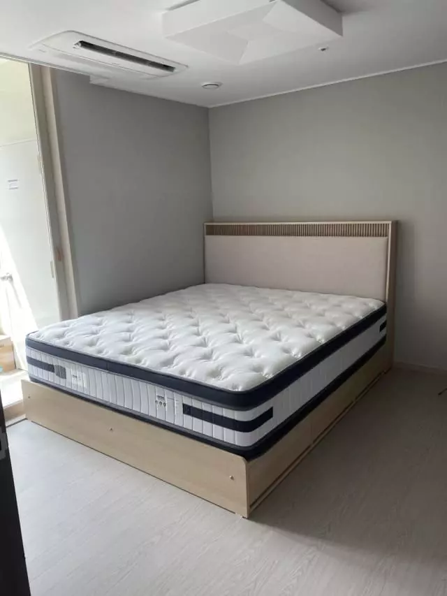 청주 지웰시티점 에 에서 거의 모든 매트리스에 누워보면