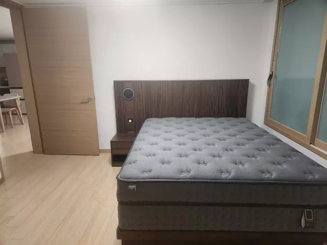 신혼 침대를 구매하려고 여러 브랜드를 찾던 중 브랜드리