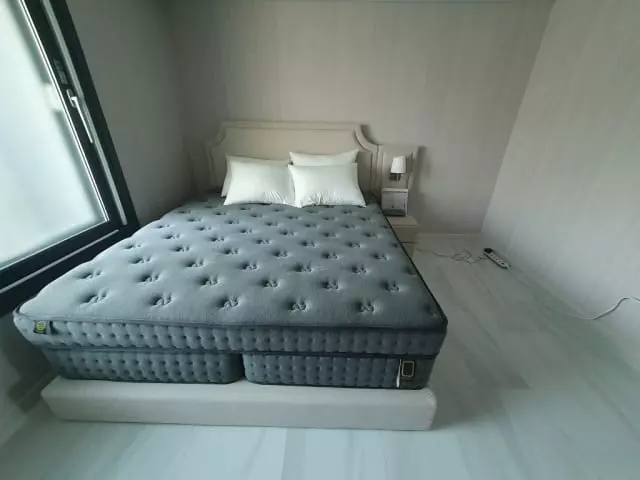 이번에 결혼을 하게 되어서 신혼 침대를 알아보던 중에 
