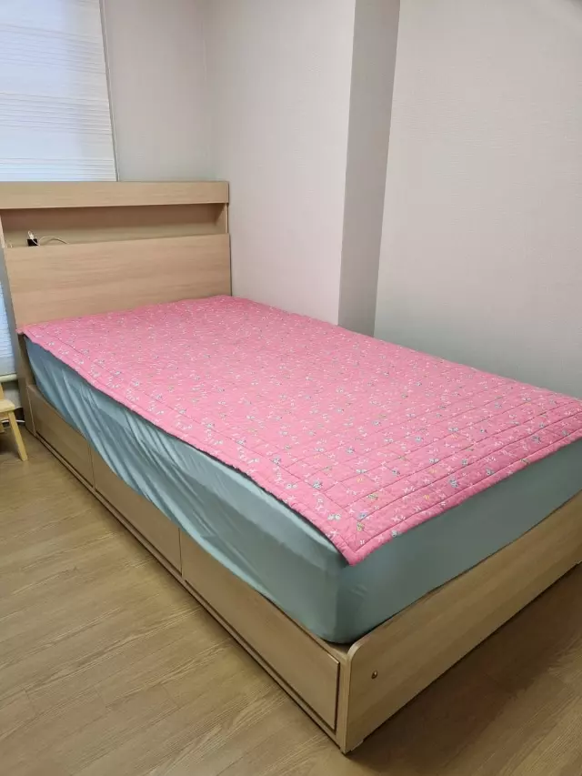 부산 센텀점 지인소개로 가서 침대메트리스 프레임 구매했