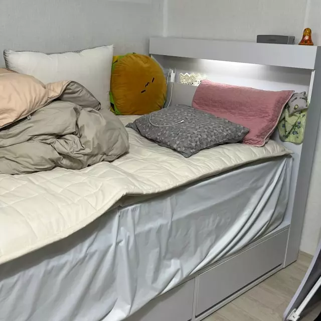 친구 추천으로 베스트슬립을 알게 되어서 자취방 첫 침대