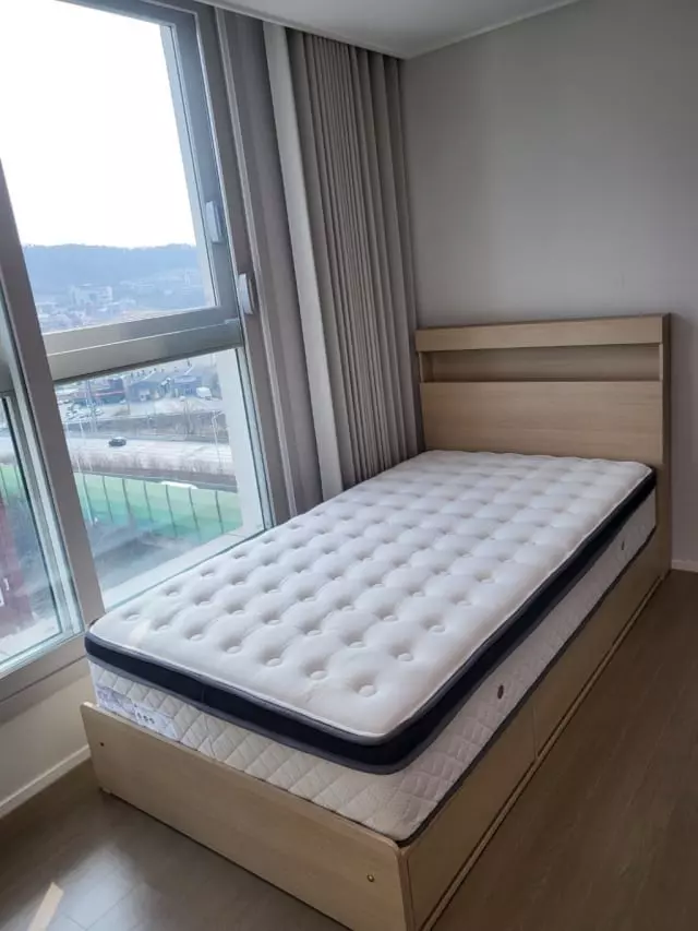부부침대받고 너무좋아서 바로 매장가서 주문했어요!

저
