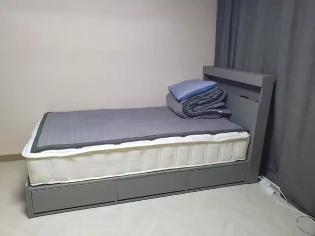 쌍둥이 아들이 5살때 산 침대가 오래돼서 바꿔주려고 인