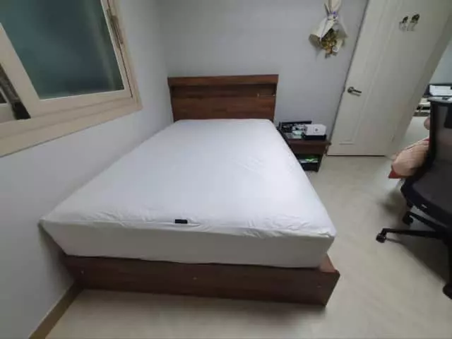 쌍둥이 아들이 5살때 산 침대가 오래돼서 바꿔주려고 인