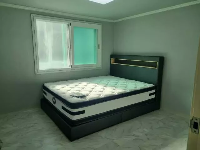 침대가 편하고 너무이쁘네요
만족스럽습니다





(2