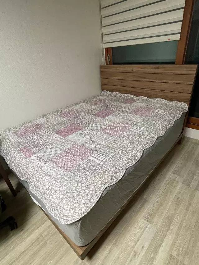 이사하는 김에 침대 새로 구매했는데 큰 사이즈로 구매했