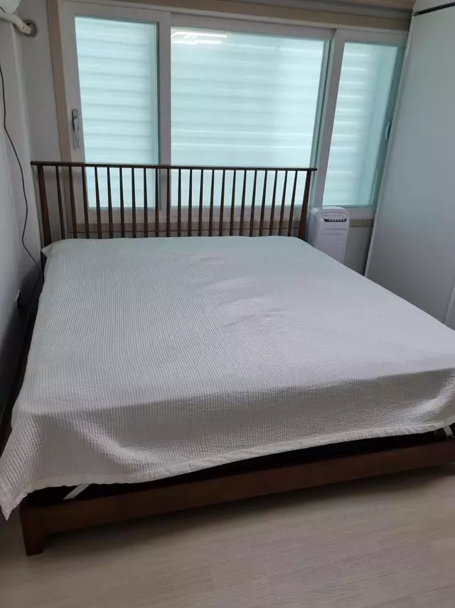 이번에 부모님집 이사로 인해 침대를 사게 되어
모피어스
