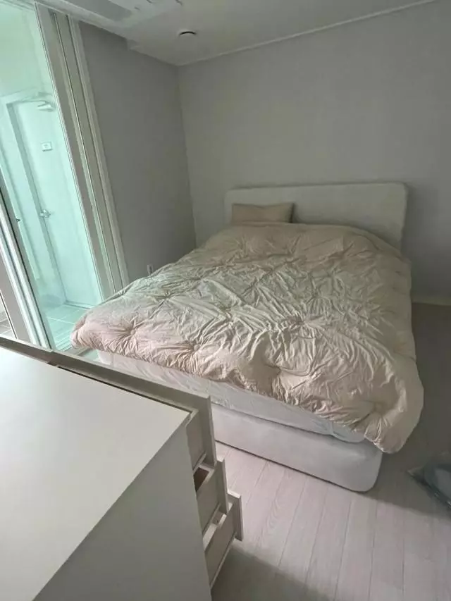 매트리스 진짜 편해요,, 잘 산것 같아요





(2