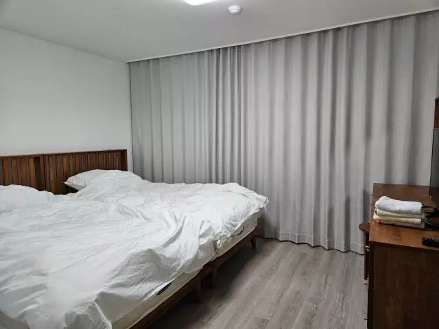 예랑이랑 같이 침대를 무엇으로 구매할지 한참을 고민하다
