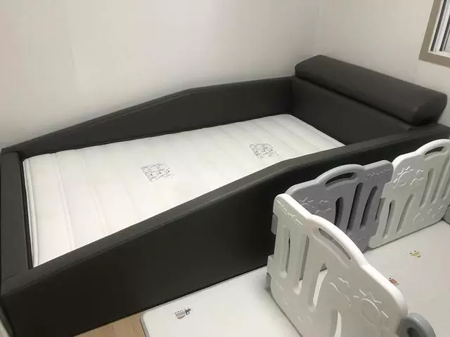 부부 침대로 베네딕트 그레이 + 브랜드리스 모피어스 2