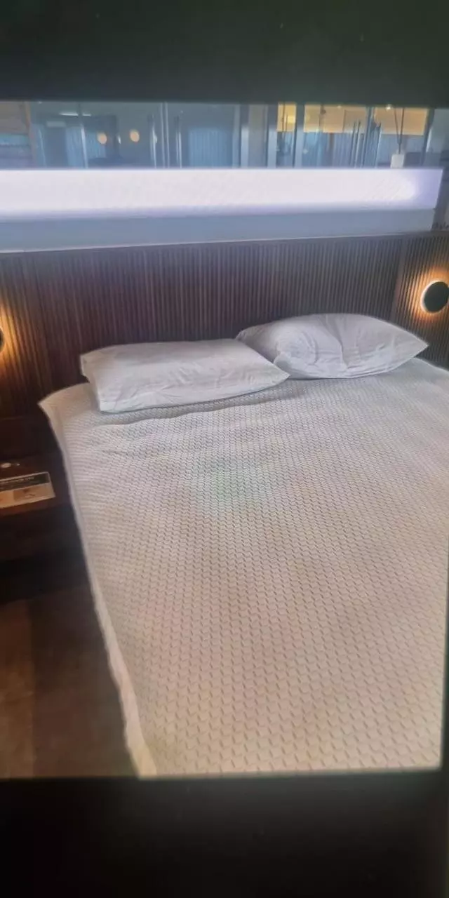 침대 완전히 편하고 딱원하던 사이즈에 편안함까지 완전 