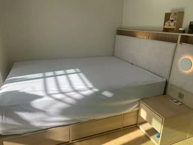 침대가 허리가편하고 수면의질이올라갔습니다





(2