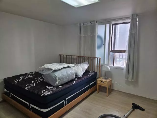 침대 처음 자봤는데 너무 꿀잠잤어요 역시 비싼게좋아

