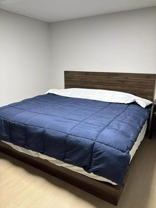 이사하면서 조금 더 크고 고급진 침대를 구매하고 싶었습