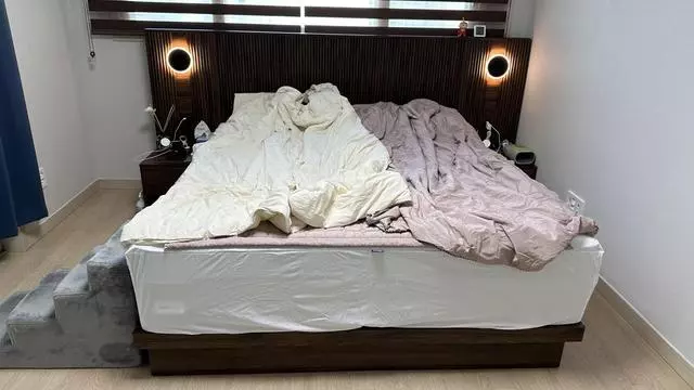 현재 사용하는 침대가.. 허리가 너무 아파서 자주 깨는