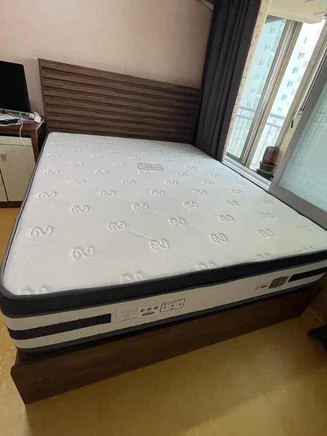 아빠 허리가 안좋아서 침대를 바꾸려고 찾아보니 좋은 침