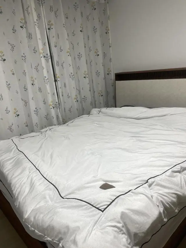 신혼 가구로 제일 중요한건 바로 침!대!
오래 쓸 가구