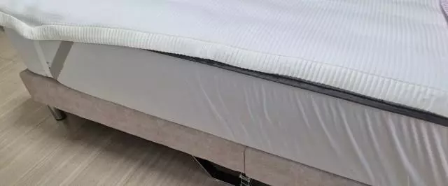 너무 푹신하지도 않고 딱딱하지도 않은 적당한 탄탄함이 