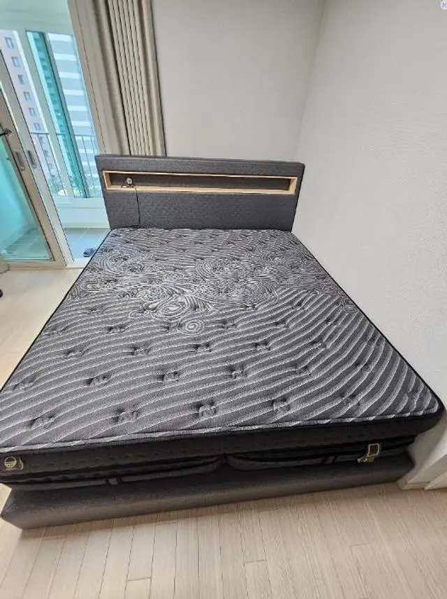 이번에 새로 이사를 해서 어떤침대를 살까 고민하다가, 