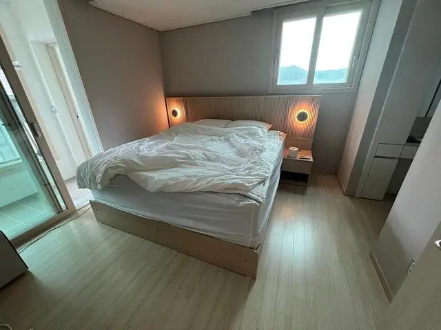 7월에 광교쇼룸 매장 방문해서 z8b 매트리스와 글로리