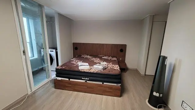 평소에 푹신한 매트리스는 안 좋아해서 적당히 탄탄함을 