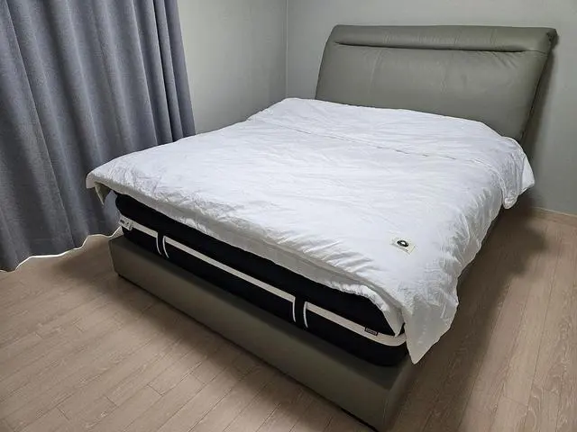 지인 추천으로 베스트슬립에 관심이 가서 누워보고 Z8B